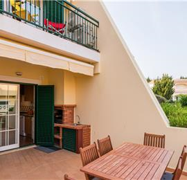 2 Bedroom Villa with Shared Pool in Sao Rafael, Sleeps 4-6